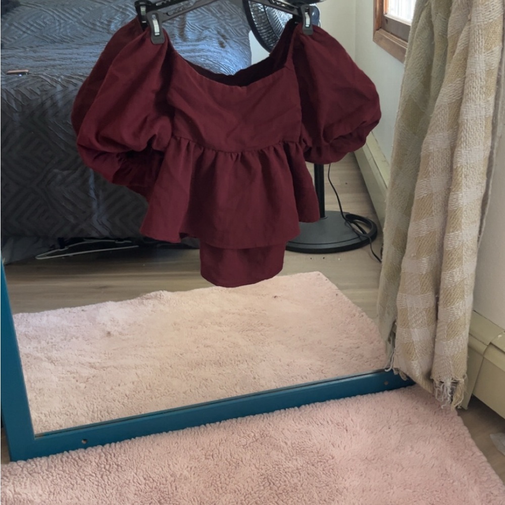 Francesca's Collections Red Puff Sleeve Ruffled Blouse